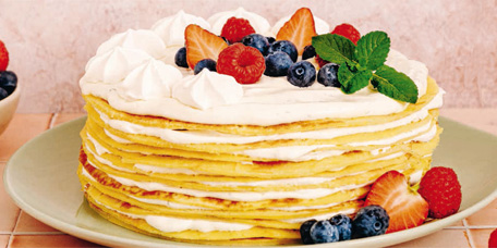 Sommerliche Crêpetorte