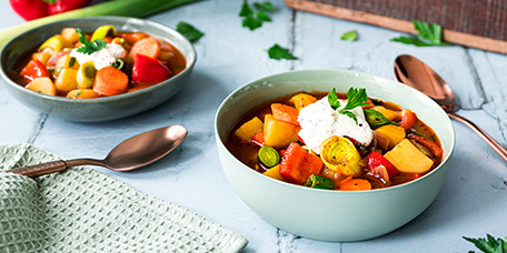 Buntes Kartoffelgulasch