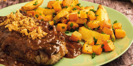 Zwiebelrostbraten mit Kürbis-Kartoffelpfanne