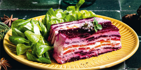 Gemueseterrine auf Feldsalat