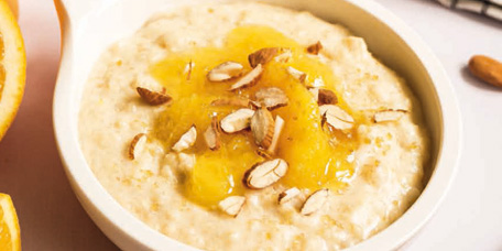 Porridge mit Orangenragout