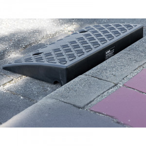 /ext/img/product/angebote/25_05_26/400_flexible-mobile-bordsteinrampe_1.jpg