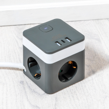 3-Wege-Schuko-Steckdosentower