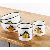 Emaille-Becher oder -Schale