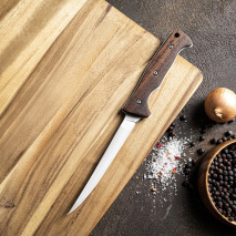 Filetiermesser mit Holzgriff