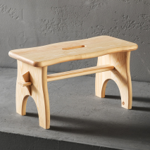 Fußbank aus Kiefernholz