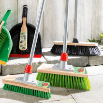 Produktbild »Kehrbesen 'Spring'«