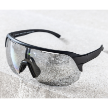 Sport-Brille mit selbsttönenden Gläsern