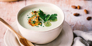 /ext/img/product/sortiment/rezepte_neu/rezept_2021_suppe_mandel-gazpacho_1.jpg