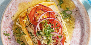 /ext/img/product/sortiment/rezepte_neu/rezept_2021_vorspeise_fetapaeckchen_1.jpg
