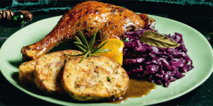 /ext/img/product/sortiment/rezepte_neu/rezept_2022_hauptspeise_glasierte-entenkeule_1.jpg