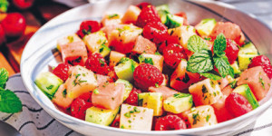 /ext/img/product/sortiment/rezepte_neu/rezept_2022_hauptspeise_sommersalat_1.jpg