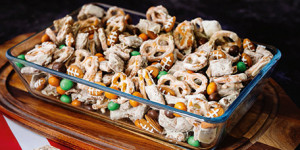 /ext/img/product/sortiment/rezepte_neu/rezept_2022_snacks_football-crunch_1.jpg