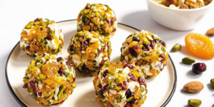 /ext/img/product/sortiment/rezepte_neu/rezept_2022_snacks_frischkaese-baellchen_1.jpg