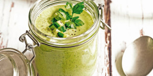 /ext/img/product/sortiment/rezepte_neu/rezept_2022_suppe_gurken-gazpacho_1.jpg