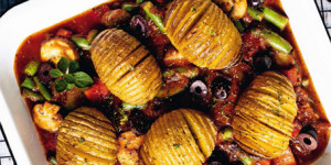 /ext/img/product/sortiment/rezepte_neu/rezept_2023_hauptspeise_faecherkartoffeln-auf-gemueseragout_1.jpg