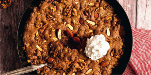 /ext/img/product/sortiment/rezepte_neu/rezept_2023_kuchen_pfannen-cookie_1.jpg