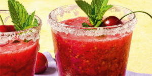 /ext/img/product/sortiment/rezepte_neu/rezept_2024_getraenke_frozen-cherry-margarita_1.jpg