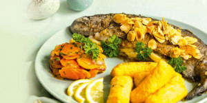 /ext/img/product/sortiment/rezepte_neu/rezept_2024_hauptspeise_forelle-mandelbutter_1.jpg