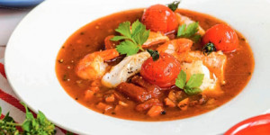 /ext/img/product/sortiment/rezepte_neu/rezept_2024_hauptspeise_olympia-bouilliabaisse_1.jpg