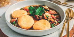 Produktbild »Brateneintopf mit Knödeln überbacken«