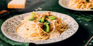 /ext/img/product/sortiment/rezepte_neu/rezept_2025_hauptspeise_pasta-mit-porree_1.jpg