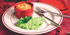 Produktbild »Rotwein-Pies mit Erbsenstampf«