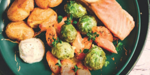 Produktbild »Wildlachsfilet mit Röstkartoffeln und Senfgemüse«