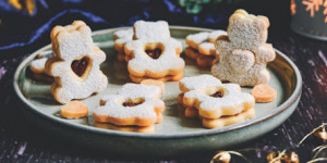 Serviervorschlag »Ausstechkekse mit Nuss-Nougat-Creme«