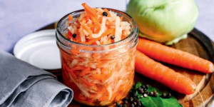 /ext/img/product/sortiment/rezepte_neu/rezept_2025_snacks_gemuese-pickles_1.jpg