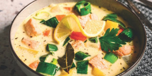 /ext/img/product/sortiment/rezepte_neu/rezept_2025_suppen_lachssuppe_1.jpg