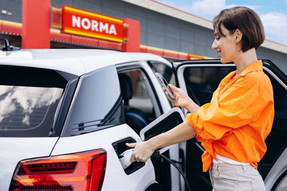 Billig-Gerät verhindert teuren Schaden: Auto-Schnäppchen von Norma